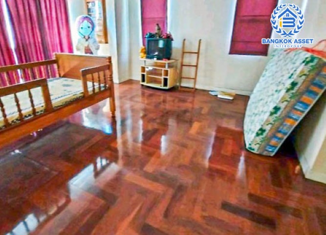 *****บ้านเดี่ยวมือสองย่านปทุมธานี ม.ปาริชาต ถนน345เนื้อที่กว้าง 123 ตร.ว. ฟังก์ชัน 3 ห้องนอน 3 ห้องน้ำ ที่จอดรถ 4 คัน บ้านกว้างขวาง พื้นที่ใช้สอยจัดเต็ม บนทำเลแห่งการเดินทาง เชื่อมต่อถนน 345 ถนนสะพานนนทบุรี-บางบัวทอง ถนนรังสิต-ปทุมธานี และทางด่วน "ศรีสมาน" จองเลย!